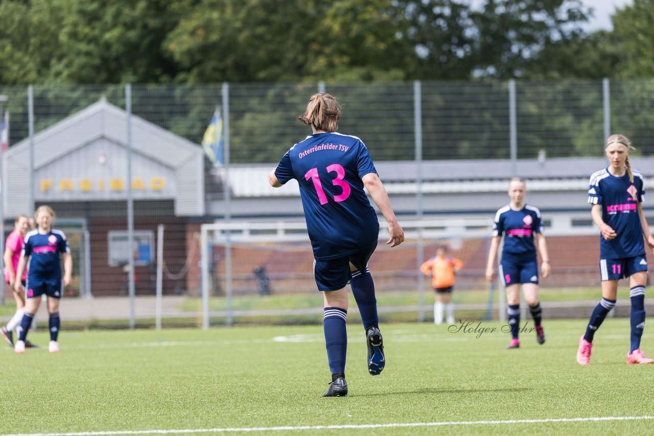 Bild 113 - wCJ Osterroenfelder TSV - VfL Pinneberg : Ergebnis: 0:15